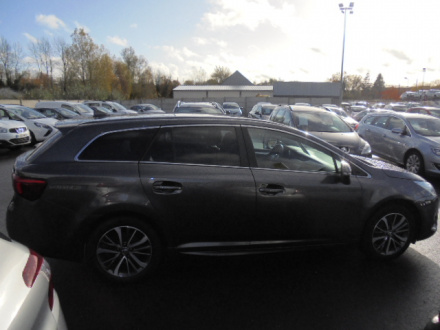 TOYOTA AVENSIS TOURING SPORTS occasion seine-maritime