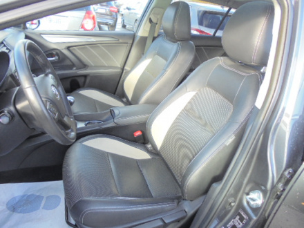 TOYOTA AVENSIS TOURING SPORTS occasion seine-maritime