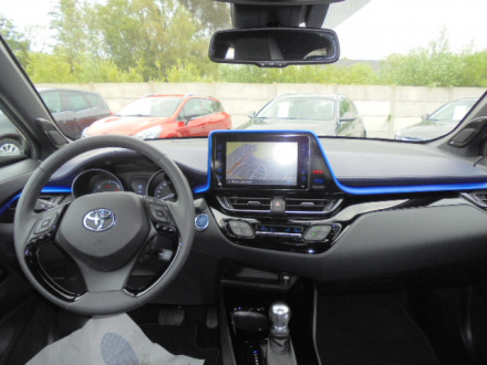 TOYOTA C-HR HYBRIDE occasion seine-maritime