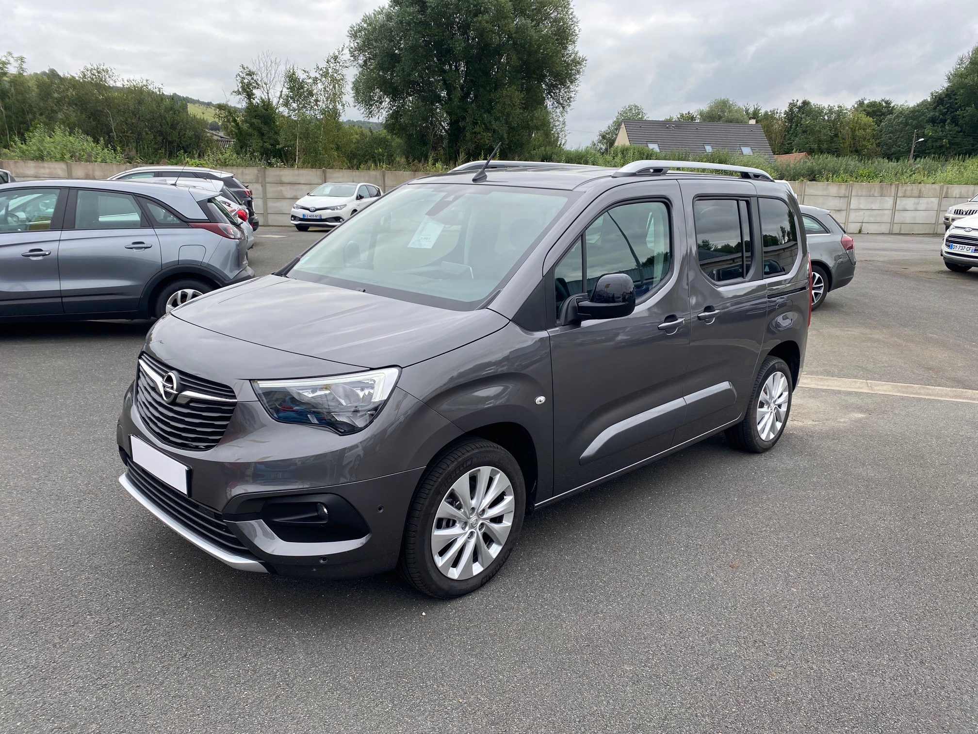 Prix Opel Combo Life neuve dès 26626 euros