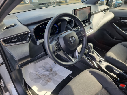 TOYOTA COROLLA TOURING SPORTS occasion seine-maritime
