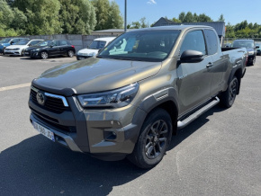 TOYOTA HILUX X-TRA CABINE